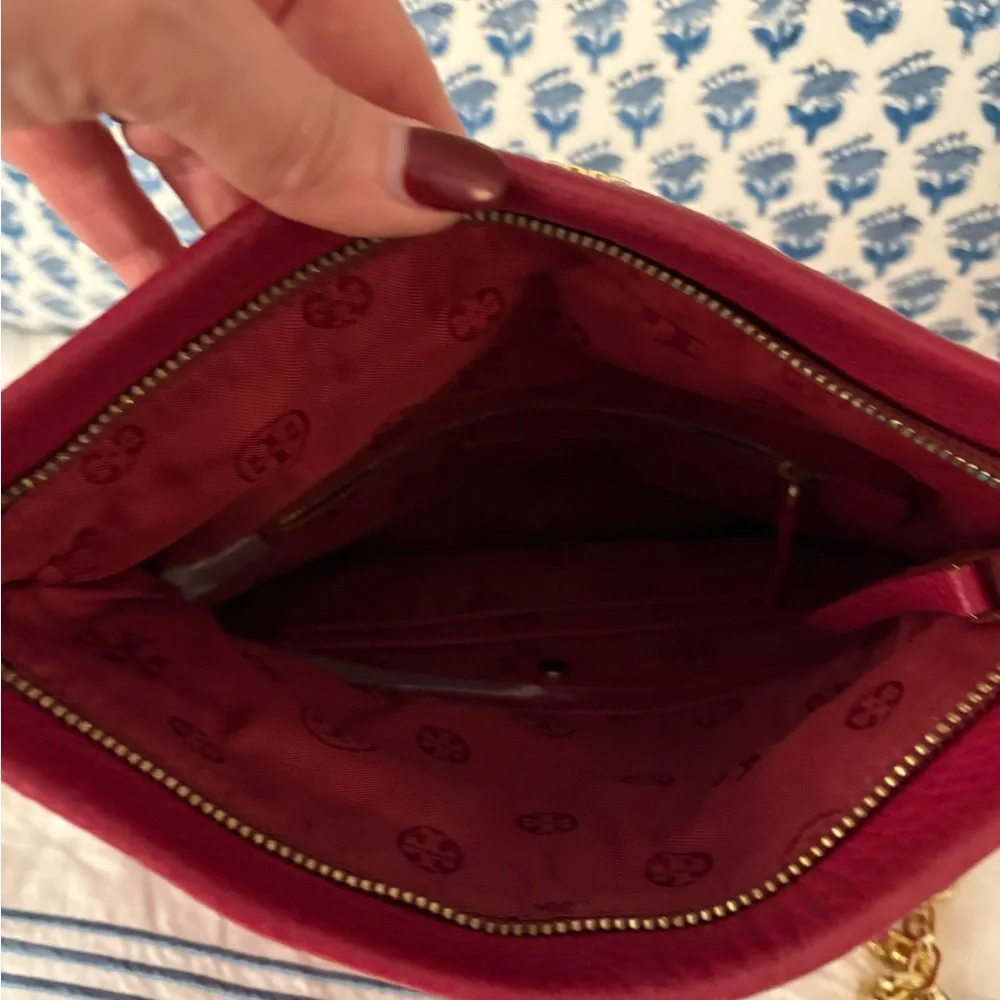 Tory Burch Leather Rich Burgundy Red Crossbody/clutch EUC - Picture 2 of 5